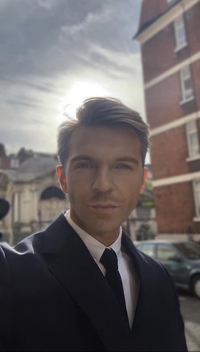 Back to London. Looking for a new home.  Main Photo