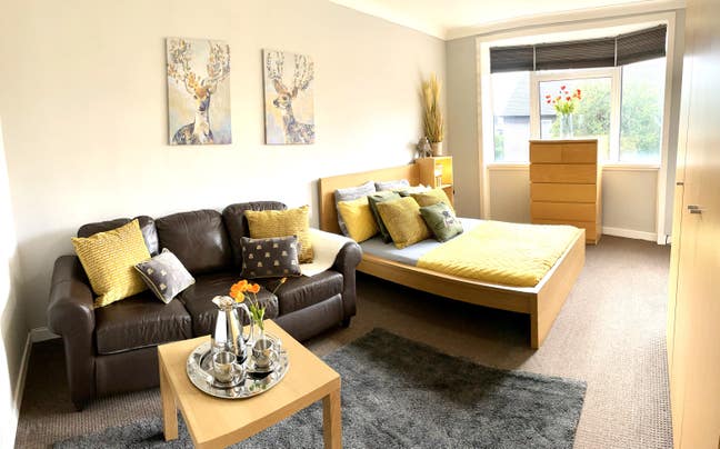 Rm 50 Fantastic Double Room No Deposit Bills Inc Main Photo