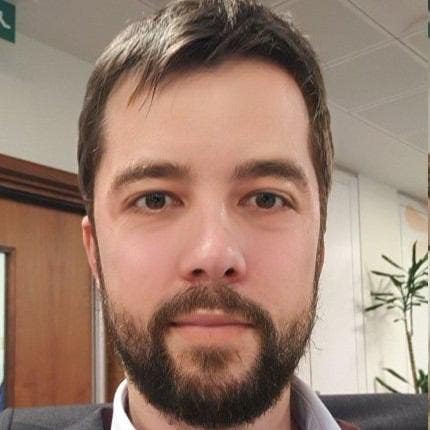 Professional looking for a quiet accomodation Main Photo