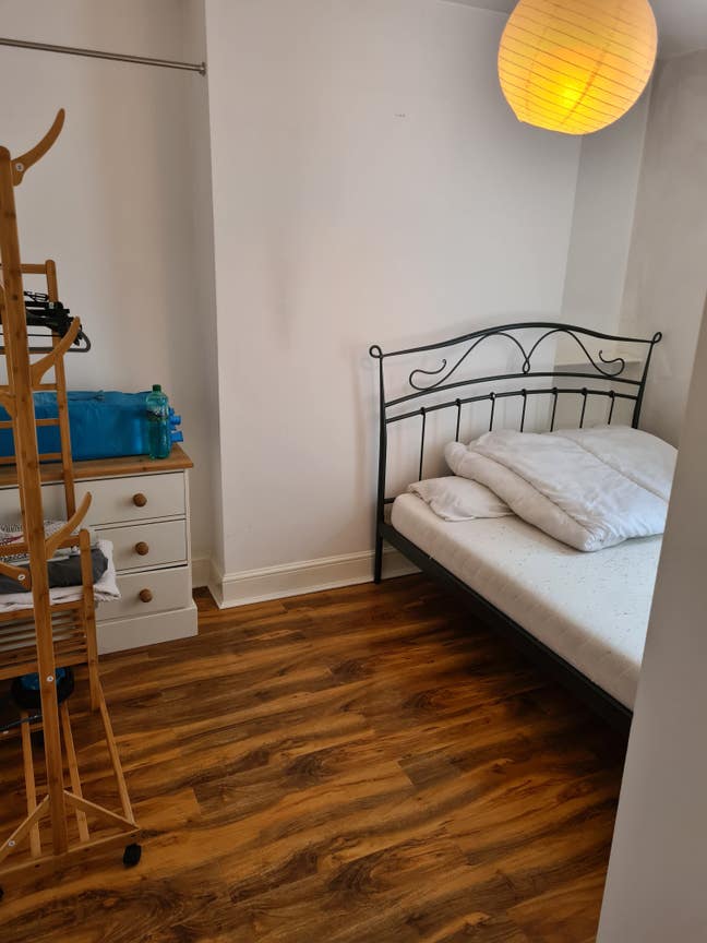 Nice double in old captain house. Only available w Main Photo