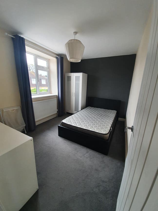 Double room for rent in a lovely neighbourhood  Main Photo