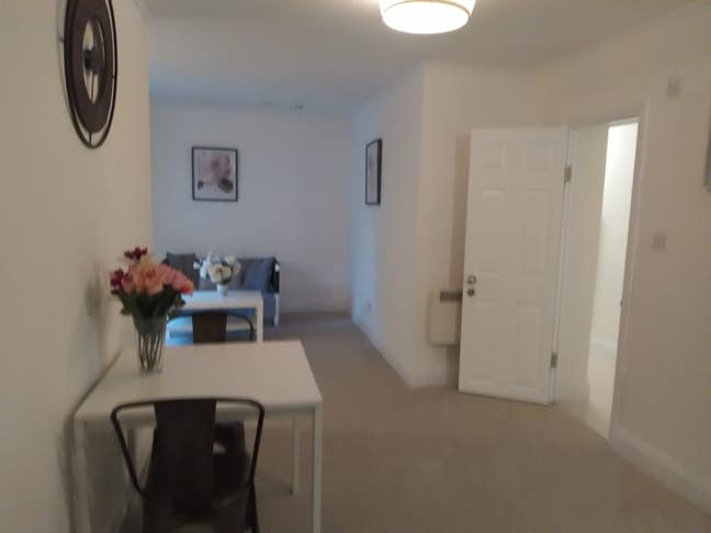 Spacious and newly decorated Main Photo