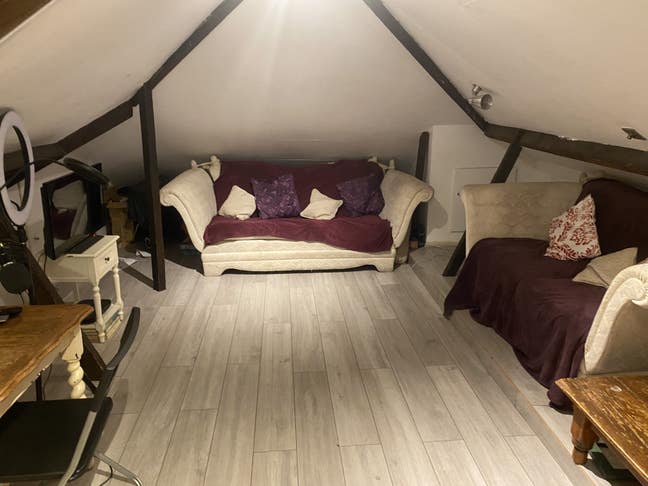 Lovely Double Bedroom in Lovely All-Women Flat Main Photo