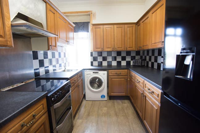 🏠 Huge 3 Bedroom Flat on the Hagley Road 🏠   Main Photo