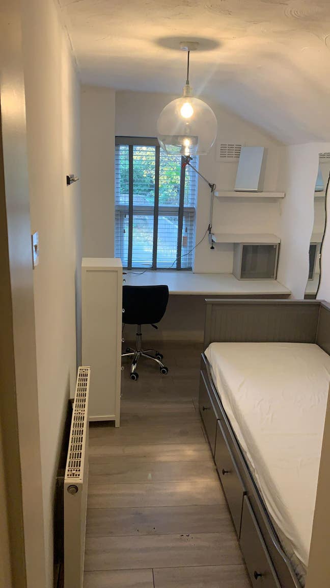 First Floor Bedroom - Postgrad/professional House Main Photo