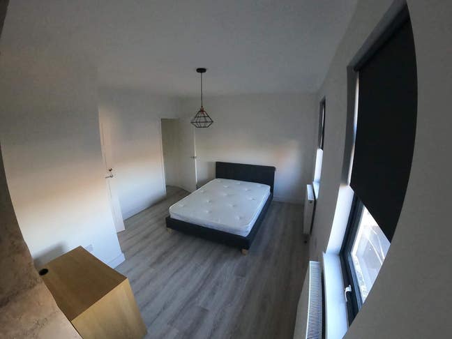 Large 4 double bedroom Victorian house to let Main Photo