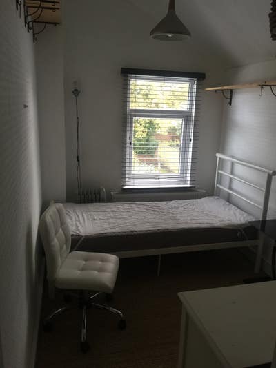 Furnished double room in cosy, shared happy, house Main Photo