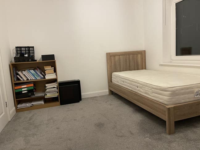 CM20 1Fh -  En Suite Room for Renting  Main Photo