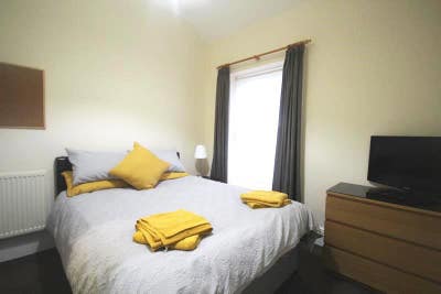 Room to let with parking within Aberystwyth  Main Photo