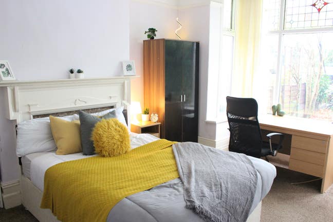 Room Available in spacious House Share👍✔ Main Photo