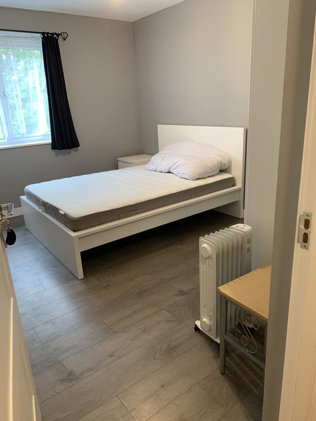 Modern Spacious Double Room Main Photo