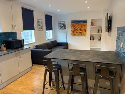Double bedroom with en-suite  Main Photo