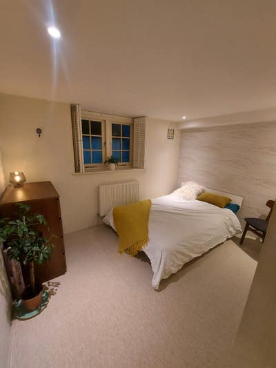 Furnished double room - short term let Main Photo