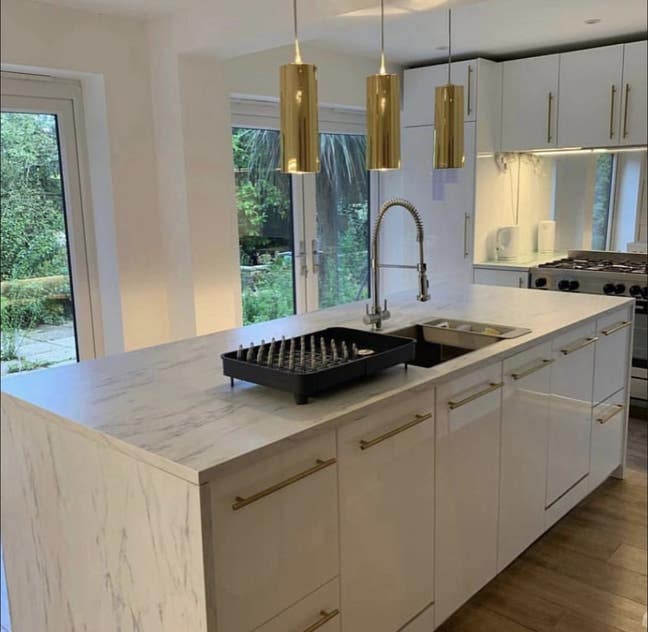 Double Ensuite - Parking - NR1 - Available (44H-M) Main Photo
