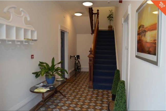 Luxury One Bedroom Apartment in Sketty, Swansea Main Photo