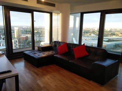Double room in 3 bedroom flat (Short term OK) Main Photo