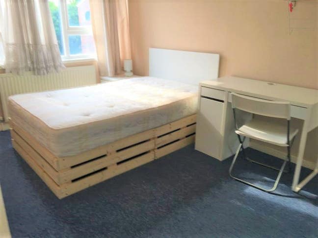 Double Room located available now!!!Se10 Main Photo