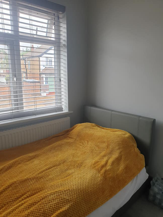 Newly refurbished box room Main Photo