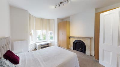 Spacious 1 Bedroom Flat in N4 Main Photo