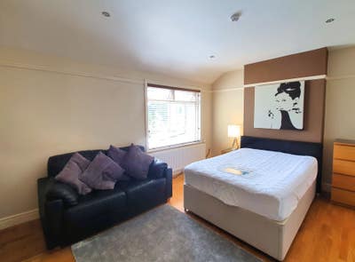 High Quality Studio rooms in shared property Main Photo