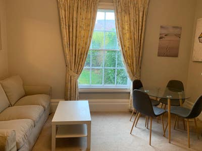    Town  Centre  Fab  Female  Pref  House
 Main Photo