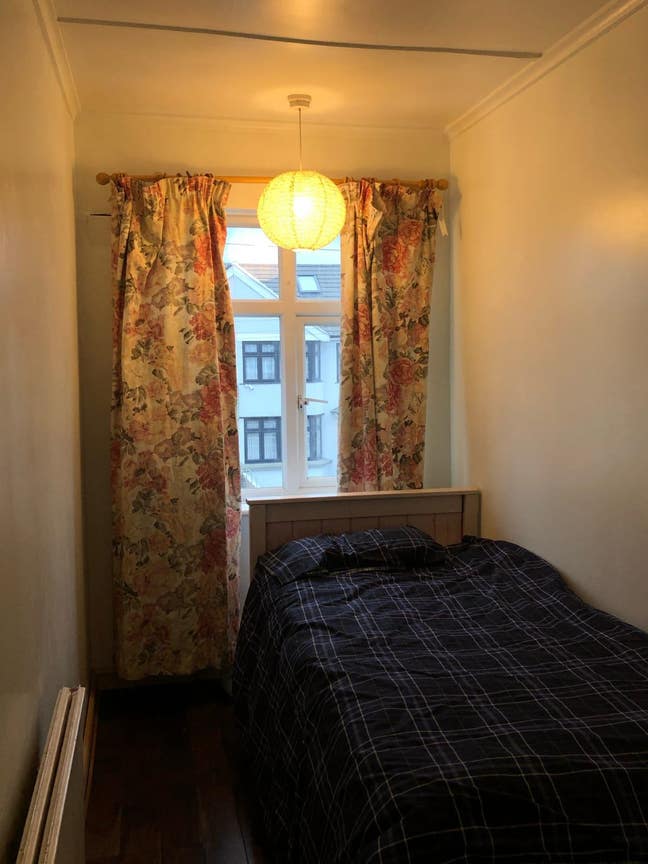 Single Room. All Bills Included! Main Photo