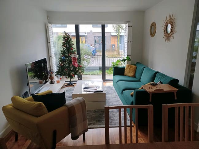 Double Bedroom with a separate working space Main Photo