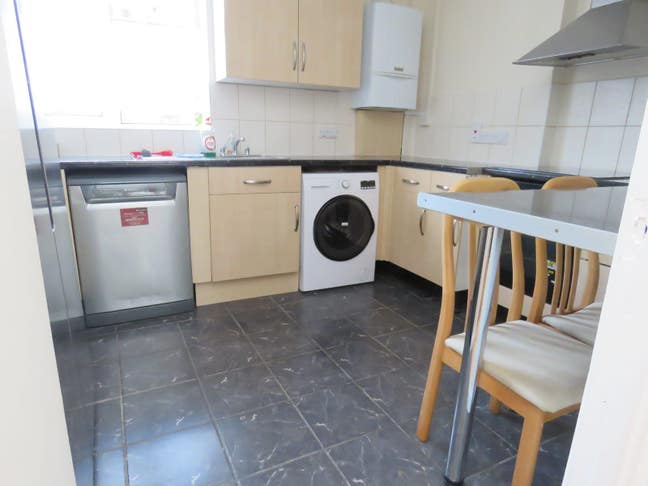 Perfect Double room for 1 person Canning Town E16 Main Photo