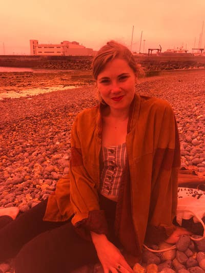 Creative, friendly woman seeking a home Main Photo