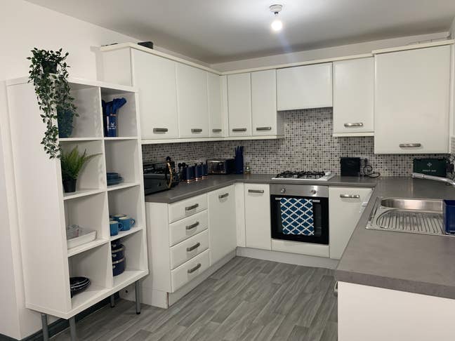  Single Room in Oldbury /Bills include Main Photo