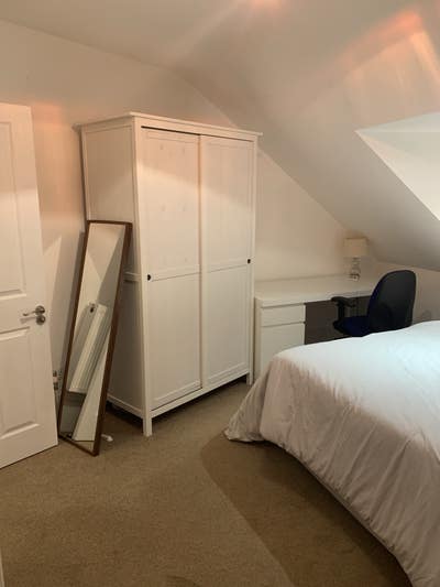 Large double with en-suite shower room Main Photo