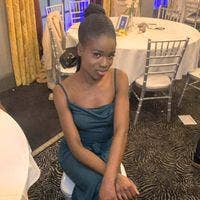 Professional Female seeks a double bedroom Main Photo