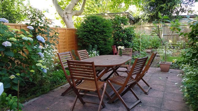 Double Room - Creative House in Turnpike Lane Main Photo
