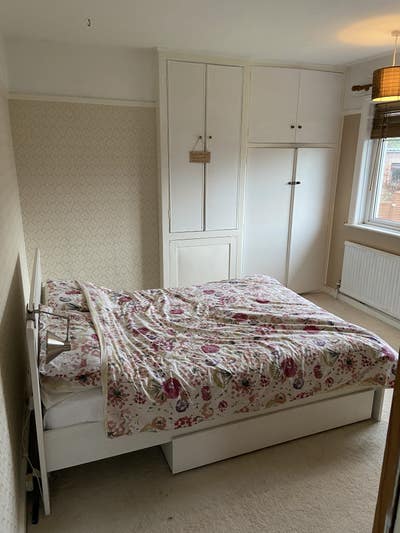 Spacious Double Room 5 min walk from Hospital Main Photo