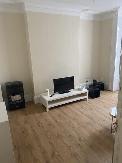 Spacious E5 Clapton property  Main Photo