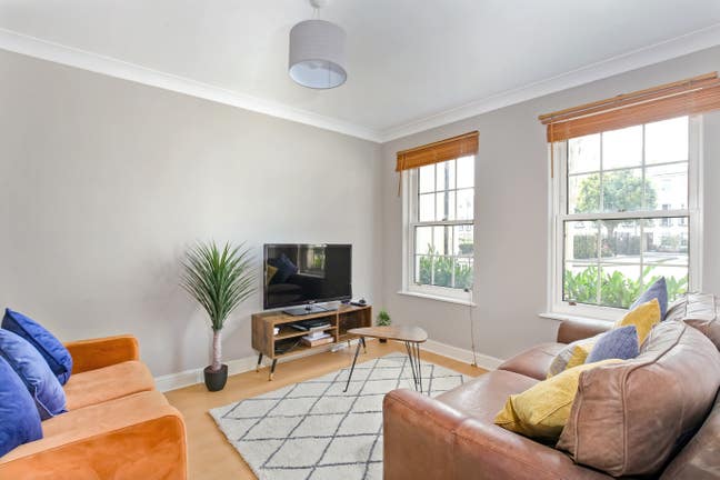 BA1 - Shared House - Double Bedroom Main Photo