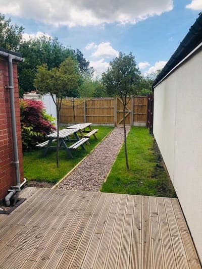 Large double en-suite room,  All bills included. Main Photo