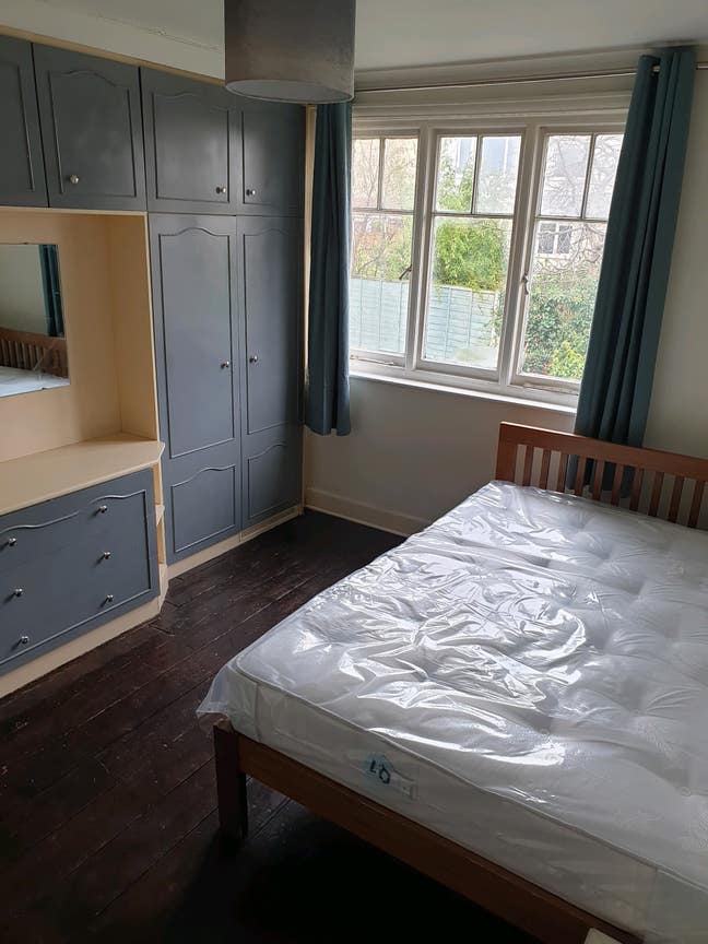 Double Room in Parkstone Main Photo
