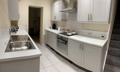 Double bedroom with En-suite in Haywards Heath  Main Photo