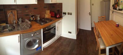 Room to Let, Beautifully Refurbished Period Flat  Main Photo