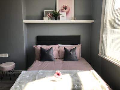 Walkable to MRI and city centre Main Photo