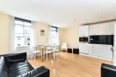 1 Lovely Double Room Available in Marylebone Main Photo