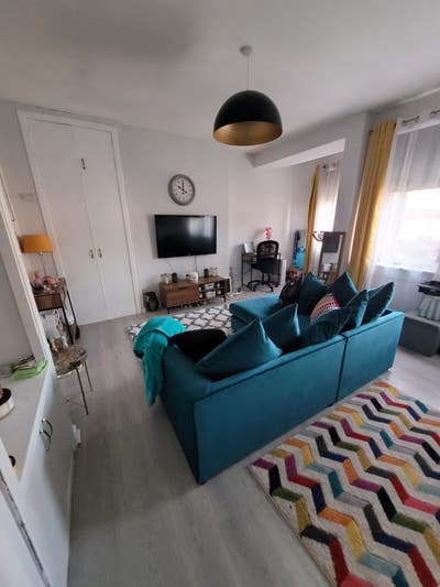 Modern large double room Main Photo