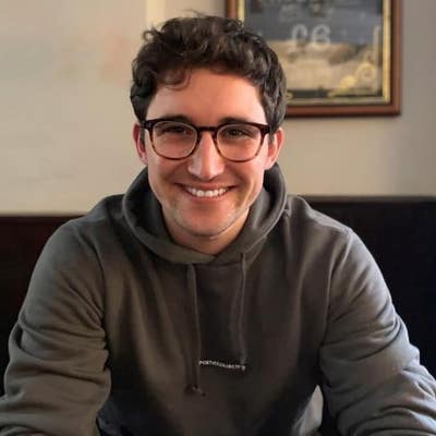 Mature student looking for a room botanic/ormeau Main Photo