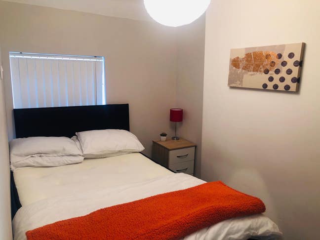 4 Bed shared house with 2 baths, Central Stoke Main Photo