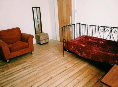 Large sunny double room with patio nr city centre  Main Photo