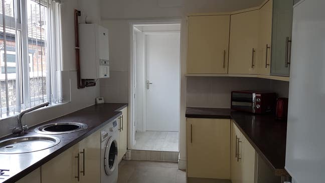 House Share Acton Street ST1 Main Photo