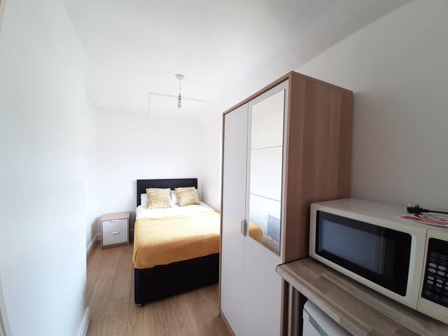 Double en-suite room - Fenside Avenue Main Photo