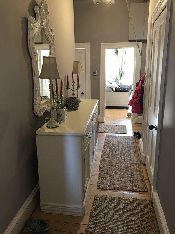 Double bedroom available in central flat Main Photo
