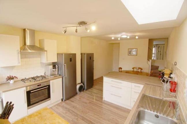 Double Room Available - New Denham / Uxbridge Main Photo